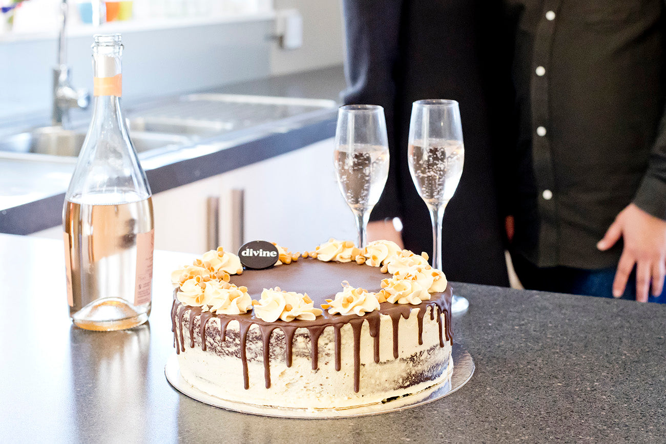 Divine-Homepage-Shop-Cake.jpg