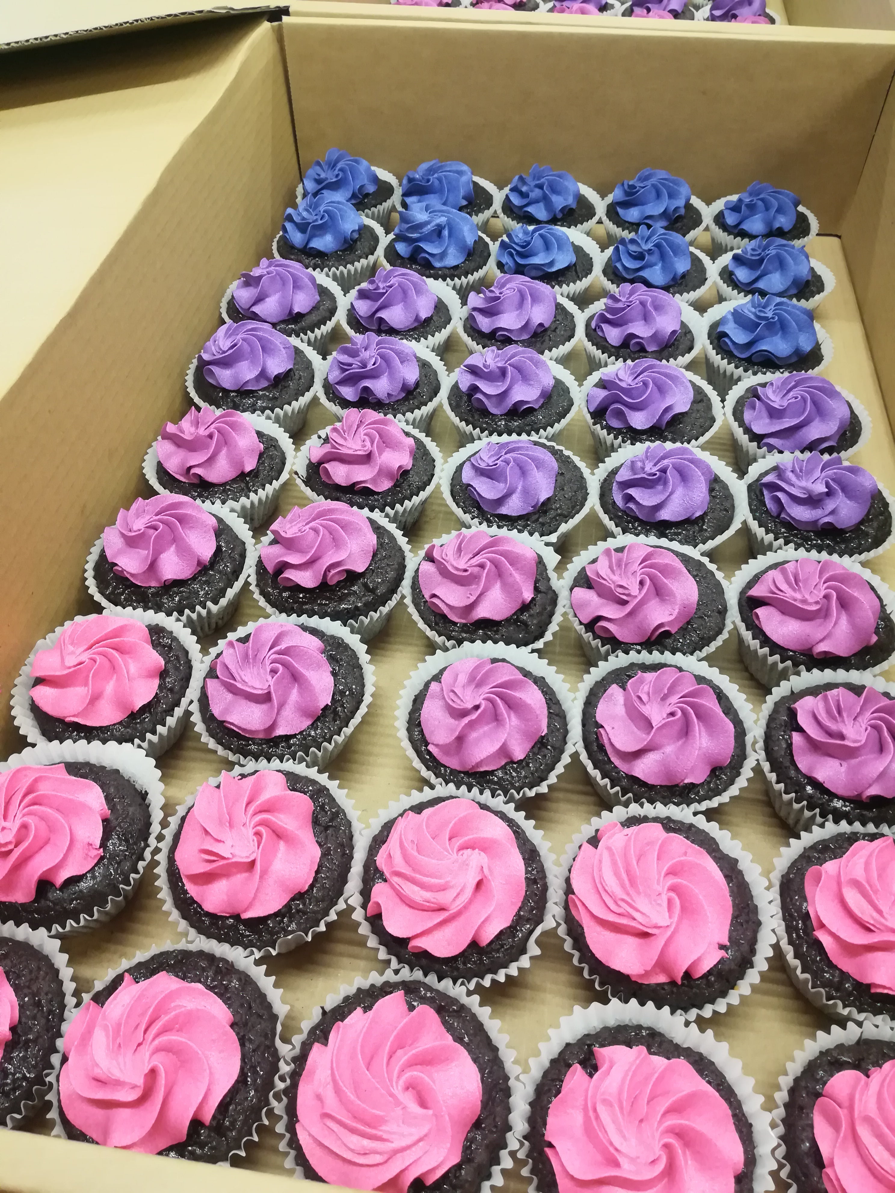 Designer Themed Cupcakes