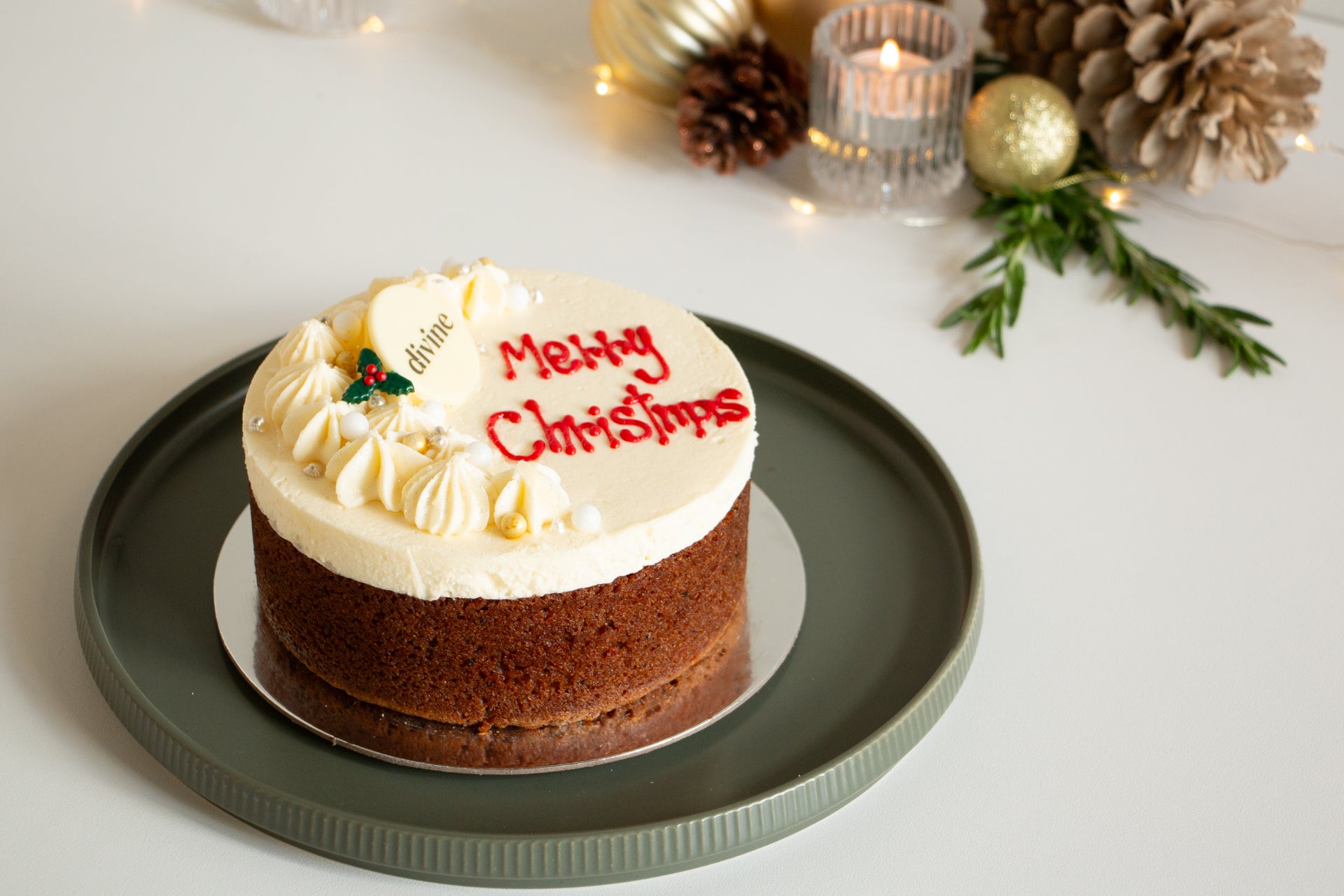 Carrot Christmas Cake - Small