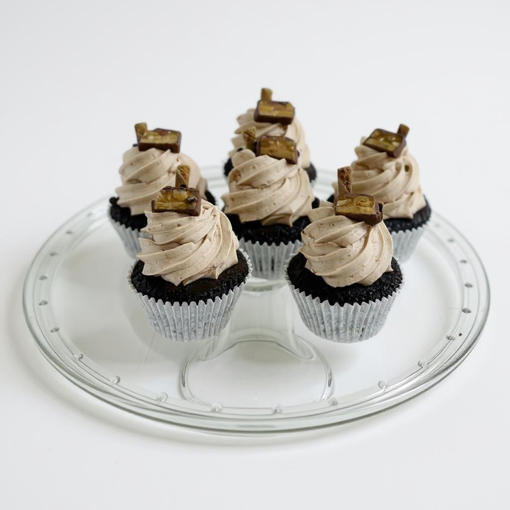 Snickers Cupcakes