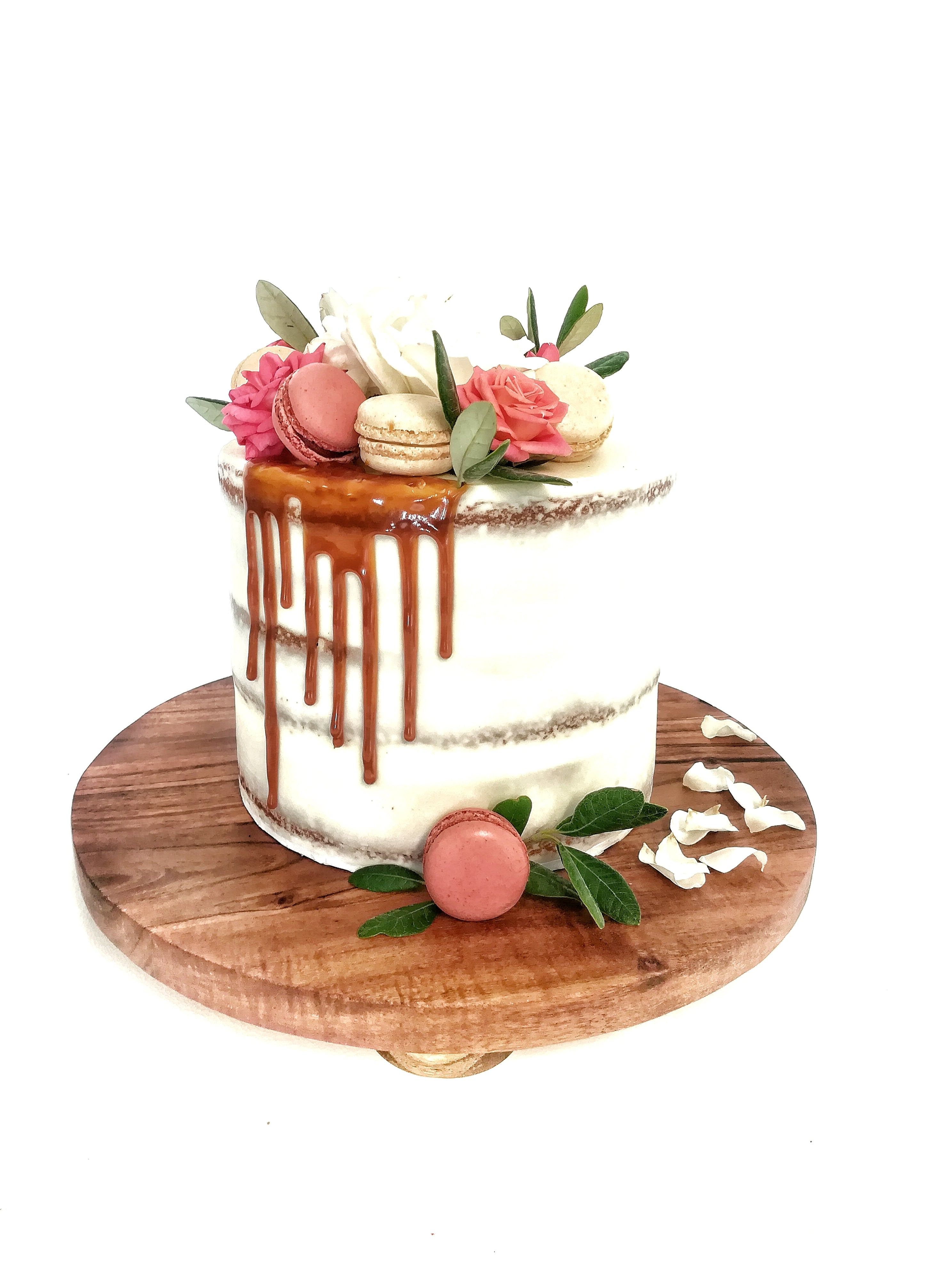 Semi-Naked Wedding Cakes: Simply Stunning, Beautifully Delicious.