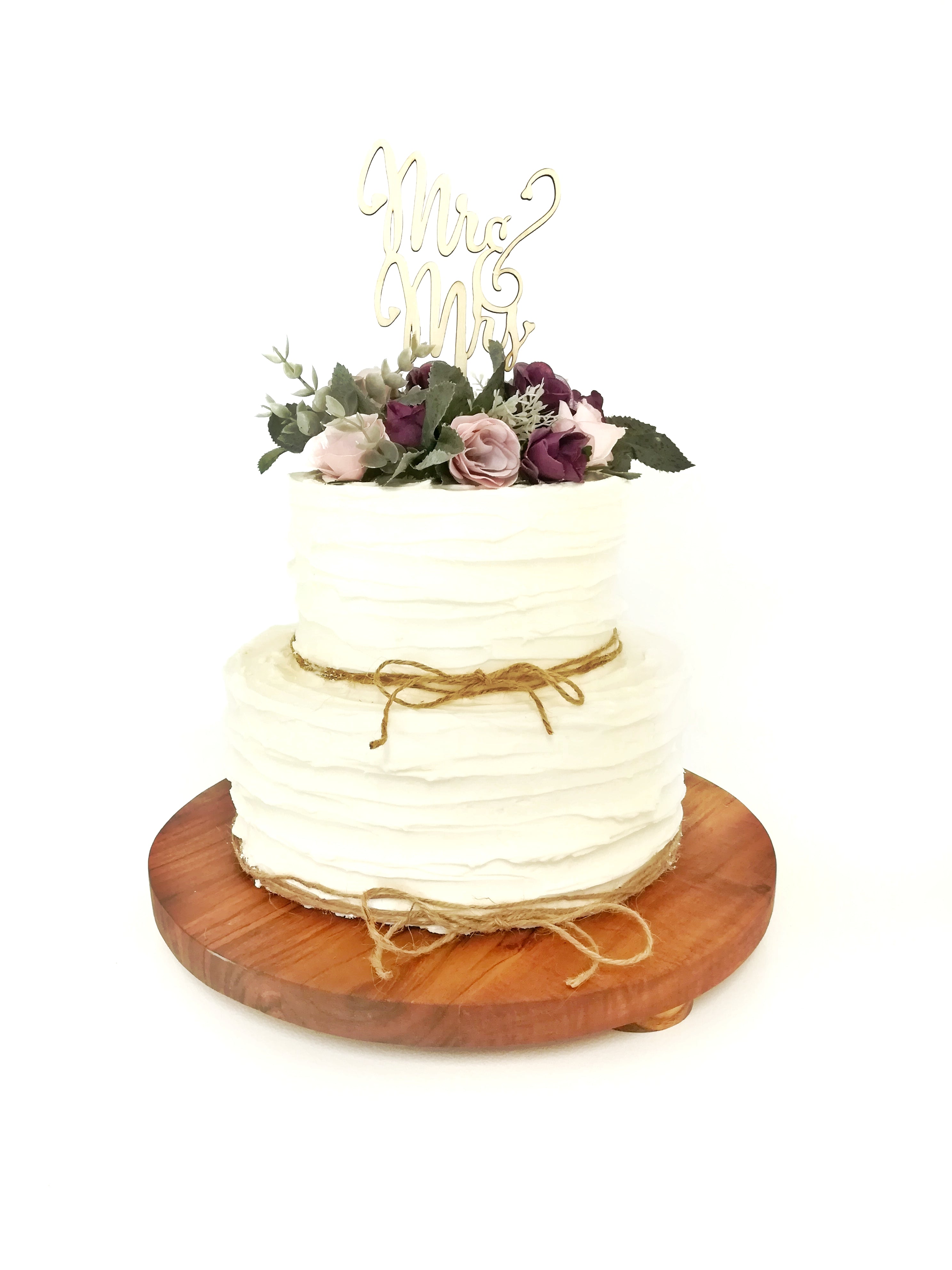Simply Rustic Beauty for Your Wedding Cake.