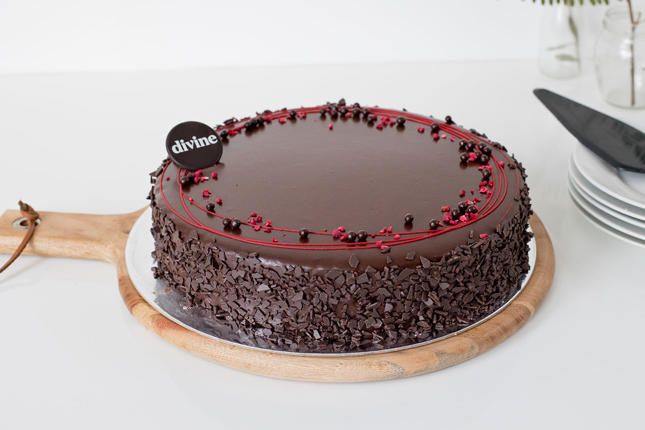 Whole-Chocolate-Raspberry-Torte-Cakes-Divine.jpg